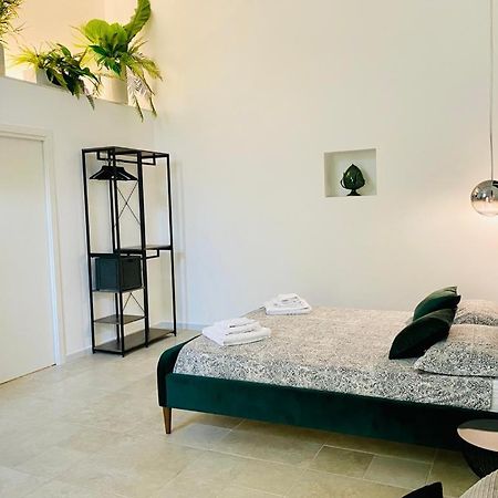 Namaste Apartment Bari Esterno foto