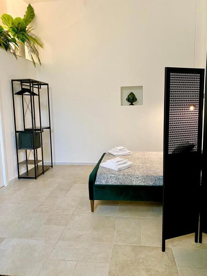 Namaste Apartment Bari Esterno foto