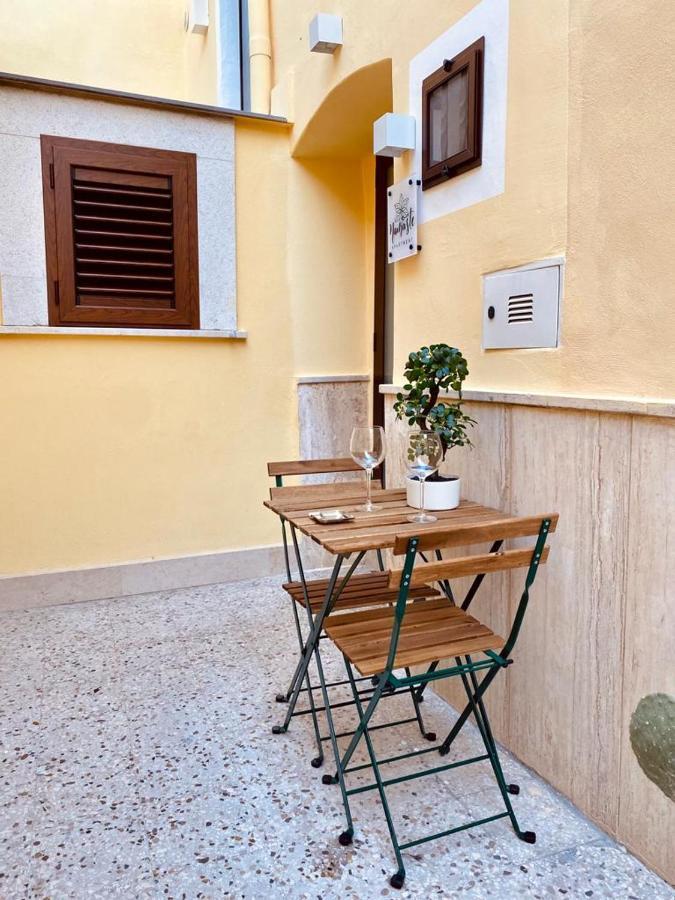 Namaste Apartment Bari Esterno foto