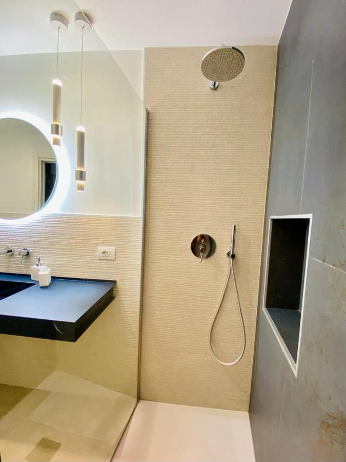 Namaste Apartment Bari Esterno foto
