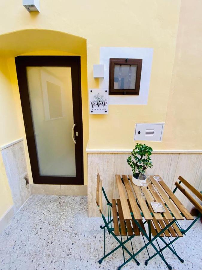 Namaste Apartment Bari Esterno foto
